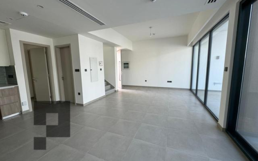 Brand New 3 BR | Near Supermarket and Pool | RTM –