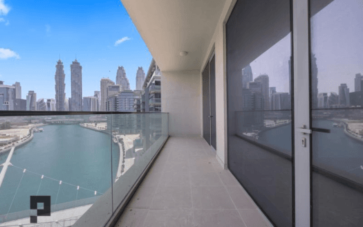 SPACIOUS | FULL CAHAL VIEW | HIGH FLOOR – Canal Front Residence 6