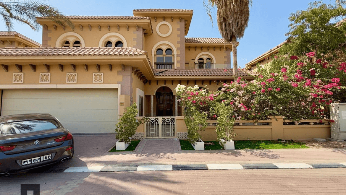 - Semi-Detached Villa | Lightly Renovated - Sale and Rent homes in Dubai UAE by PAGC (Property Ana Group)