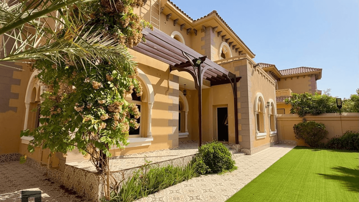 - Semi-Detached Villa | Lightly Renovated - Sale and Rental homes in Dubai UAE by PAGC (Property Ana Group)