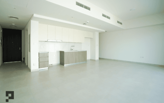 NEW BRAND | VACANT | CLOSE TO AMENETIES –