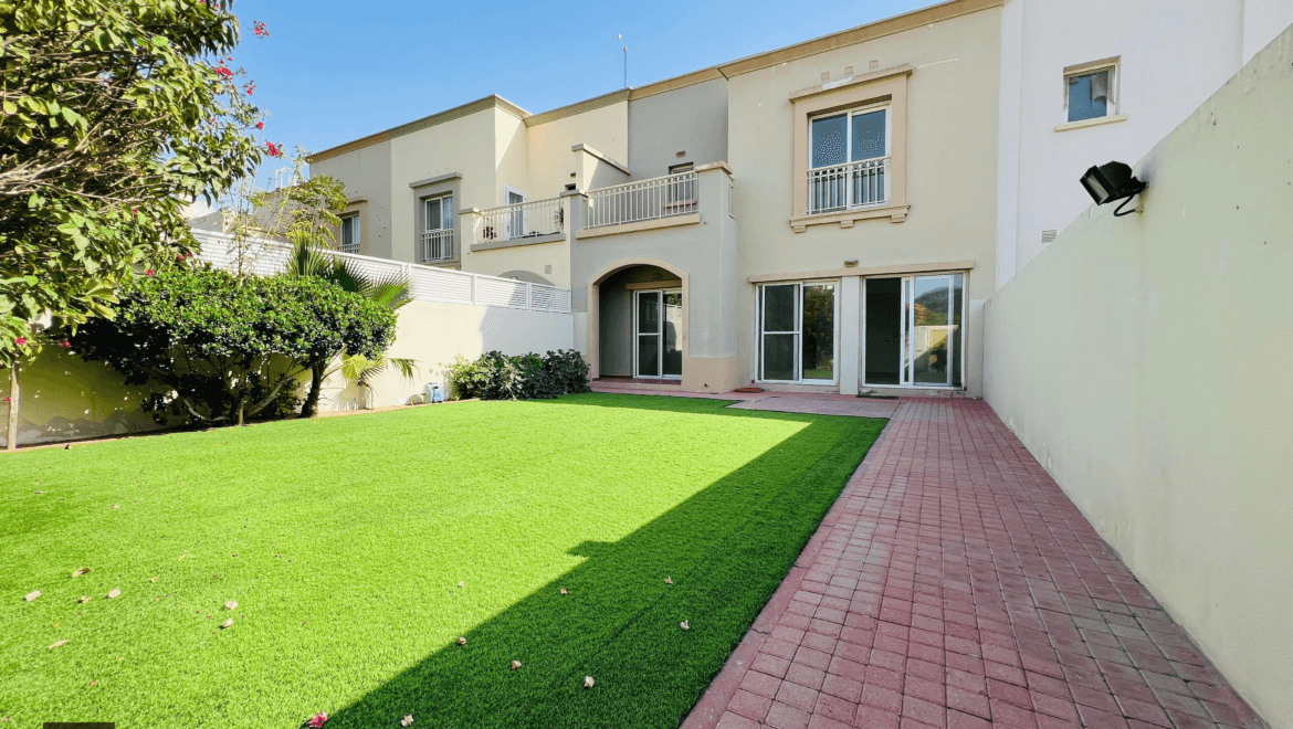 - Prime Location | Unfurnished | 3-Bedroom Townhouse - Sale and Rent homes in Dubai UAE by PAGC (Property Ana Group)