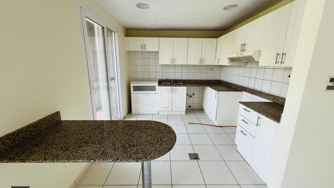 - Prime Location | Unfurnished | 3-Bedroom Townhouse - Sale and Rent homes in Dubai UAE by PAGC (Property Ana Group)