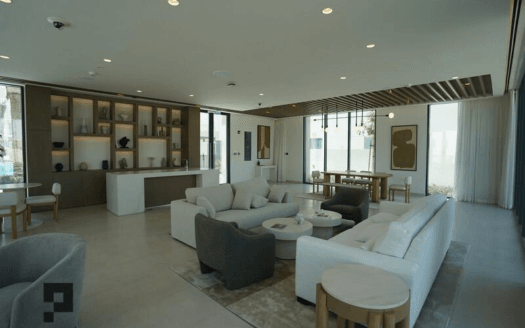 NEW BRAND | VACANT | CLOSE TO AMENETIES –