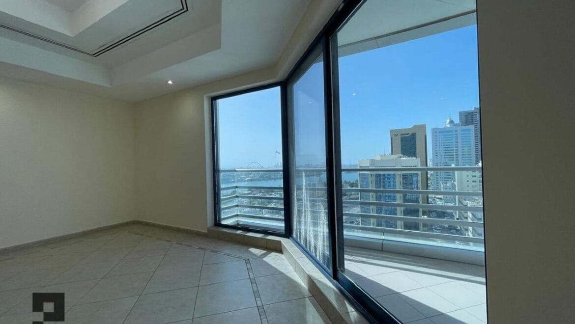 3-bedroom residential apartment in Al Majaz Tower, Sharjah, Al Majaz, with full canal view and well-maintained interiors.-Propertyana real estate in dubai and sharjeh