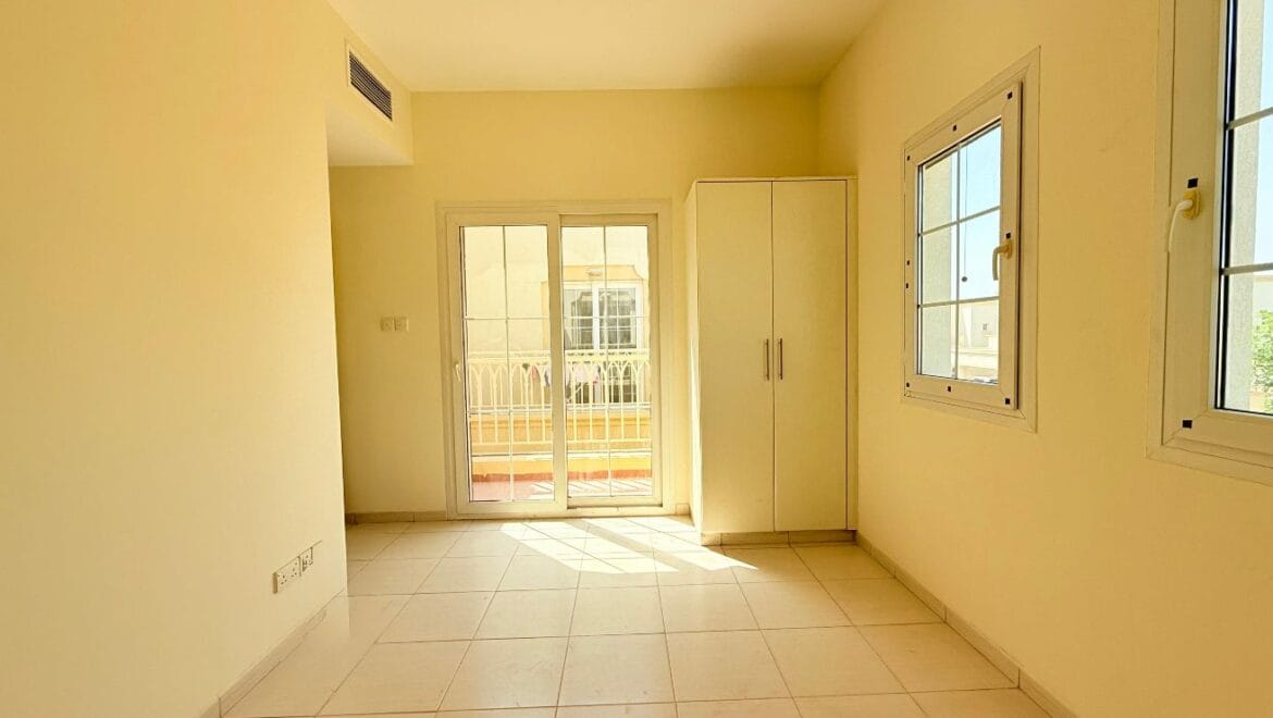 Renovated 2-bedroom plus study townhouse in Springs 12, The Springs, Dubai. Vacant and ready for occupancy-Propertyana real estate in dubai and sharjeh