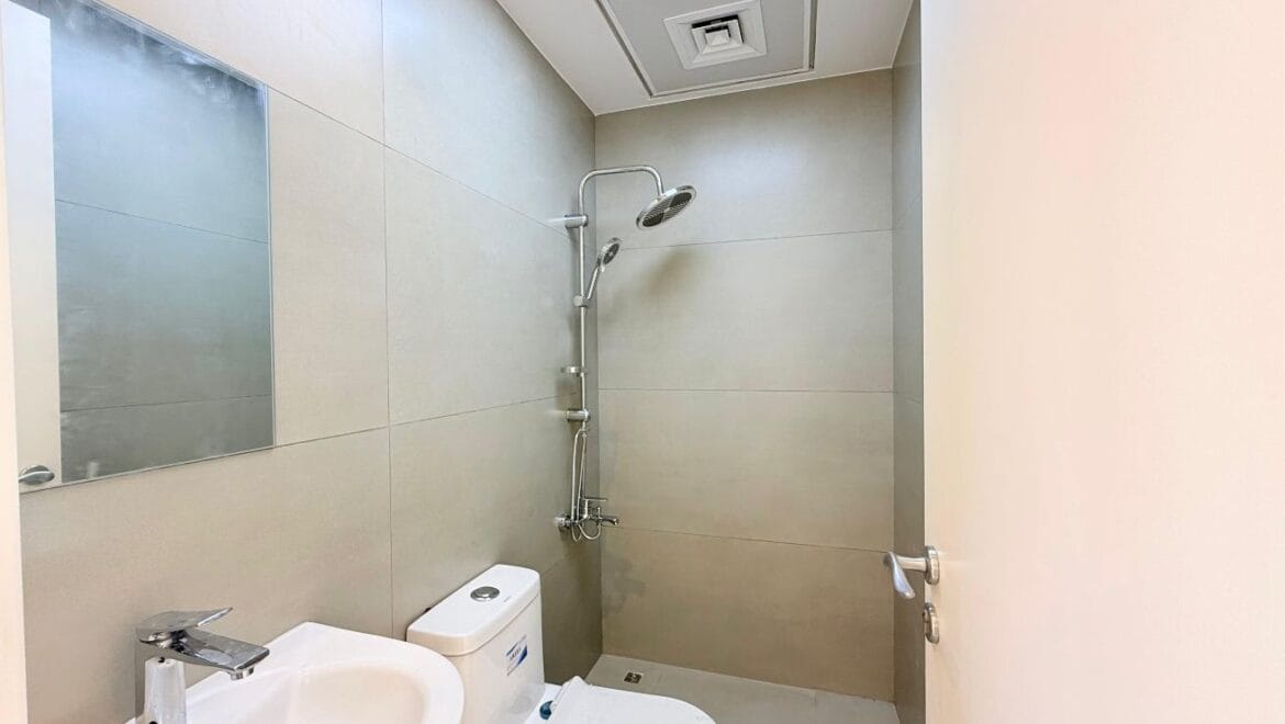 Renovated 2-bedroom plus study townhouse in Springs 12, The Springs, Dubai. Vacant and ready for occupancy-Propertyana real estate in dubai and sharjeh