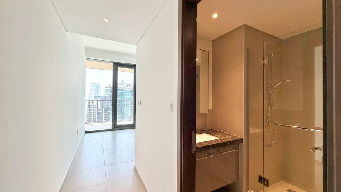 2-bedroom residential apartment at BLVD Heights Tower 1 in Downtown Dubai, Dubai. A spacious high-floor unit with contemporary interiors.-Propertyana real estate in dubai and sharjeh