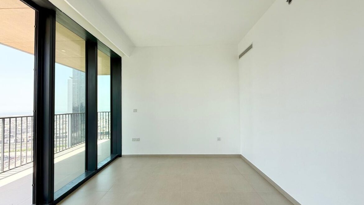 2-bedroom residential apartment at BLVD Heights Tower 1 in Downtown Dubai, Dubai. A spacious high-floor unit with contemporary interiors.-Propertyana real estate in dubai and sharjeh