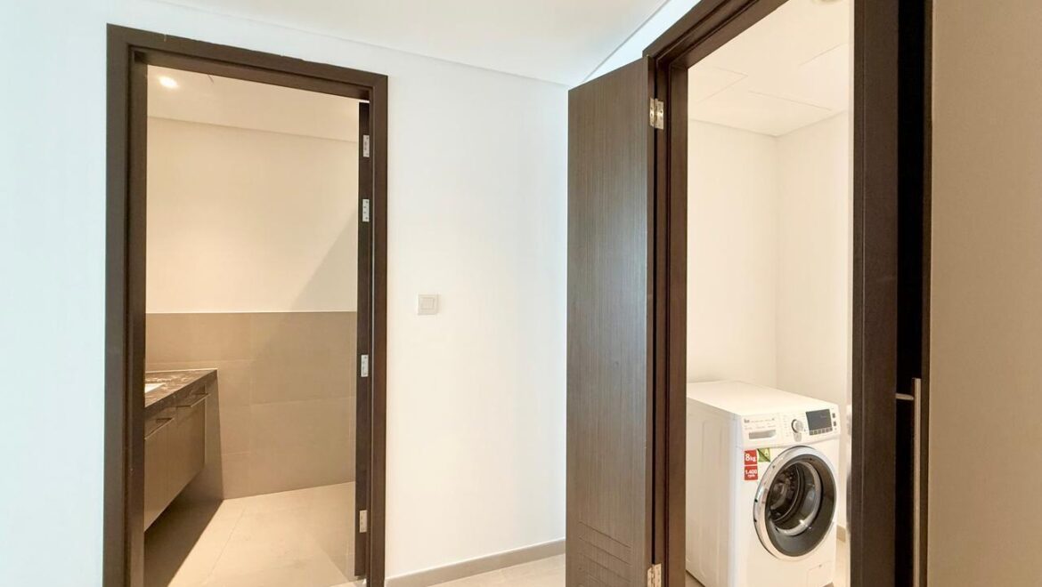 2-bedroom residential apartment at BLVD Heights Tower 1 in Downtown Dubai, Dubai. A spacious high-floor unit with contemporary interiors.-Propertyana real estate in dubai and sharjeh