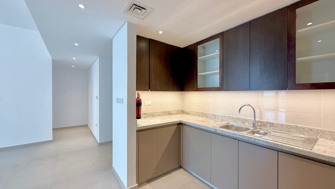 2-bedroom residential apartment at BLVD Heights Tower 1 in Downtown Dubai, Dubai. A spacious high-floor unit with contemporary interiors.-Propertyana real estate in dubai and sharjeh