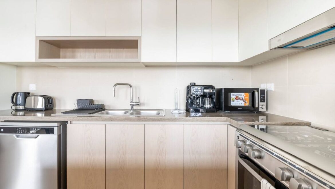 Luxurious 4-bedroom penthouse at Creek Horizon Tower 2 in Dubai Creek Harbour (The Lagoons), offering panoramic skyline views-Propertyana real estate in dubai and sharjeh