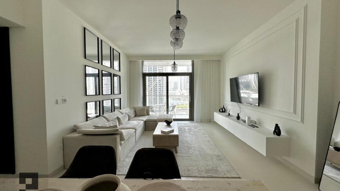 3-bedroom Burj Crown apartment in Downtown Dubai, Dubai, featuring an elegant upgraded living space with modern finishes.-Propertyana real estate in dubai and sharjeh