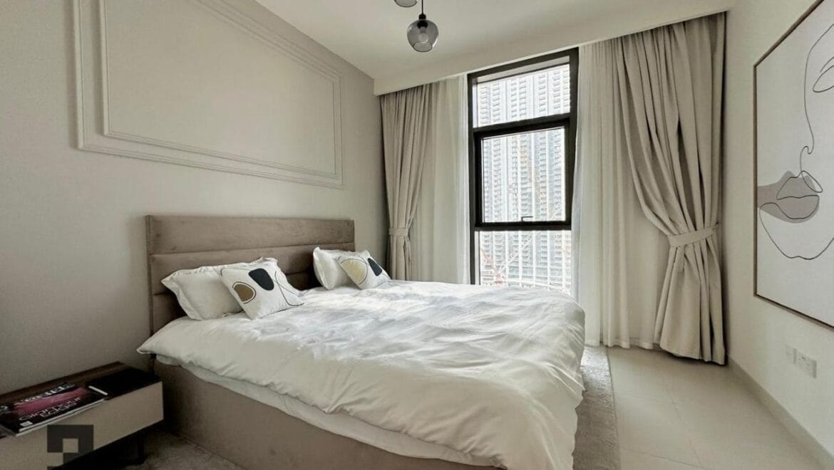 3-bedroom Burj Crown apartment in Downtown Dubai, Dubai, featuring an elegant upgraded living space with modern finishes.-Propertyana real estate in dubai and sharjeh