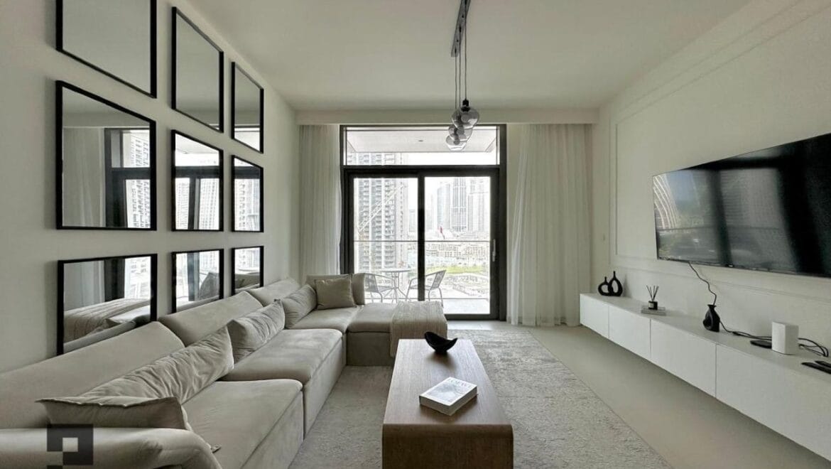 3-bedroom Burj Crown apartment in Downtown Dubai, Dubai, featuring an elegant upgraded living space with modern finishes.-Propertyana real estate in dubai and sharjeh