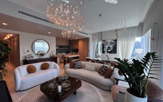 Luxury 3BR Apartment Business Bay Canal View Dubai