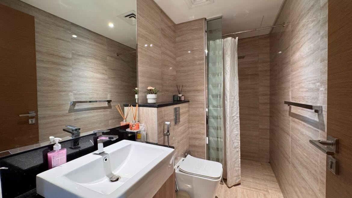 Luxury 3-bedroom residential apartment in Urban Oasis, Business Bay, Dubai with maid's room, private elevator, and canal view.-Propertyana real estate in dubai and sharjeh