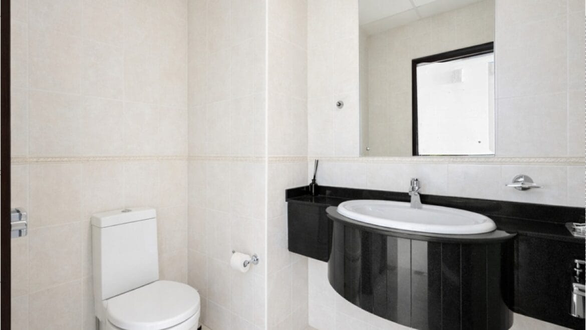 Bright, modern 2-bedroom apartment interior in Elite Residence, Dubai Marina, Dubai, featuring contemporary furnishings and large windows.-Propertyana real estate in dubai and sharjeh