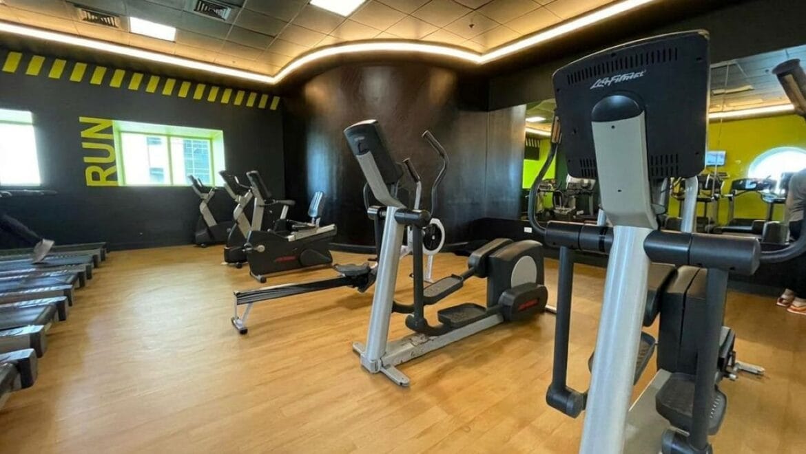 Bright, modern 2-bedroom apartment interior in Elite Residence, Dubai Marina, Dubai, featuring contemporary furnishings and large windows.-Propertyana real estate in dubai and sharjeh