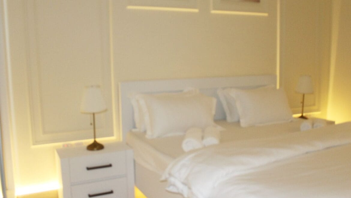 Vacant 1-bedroom apartment in Princess Tower, Dubai Marina, on a high floor with city skyline views.-Propertyana real estate in dubai and sharjeh
