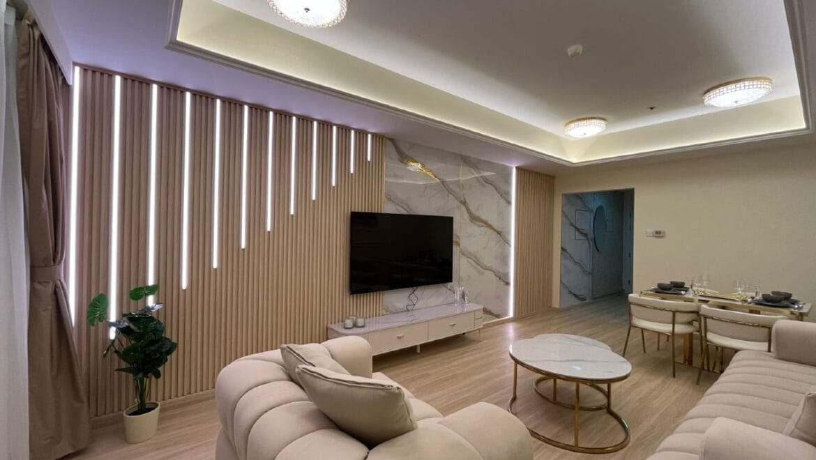 Vacant 1-bedroom apartment in Princess Tower, Dubai Marina, on a high floor with city skyline views.-Propertyana real estate in dubai and sharjeh